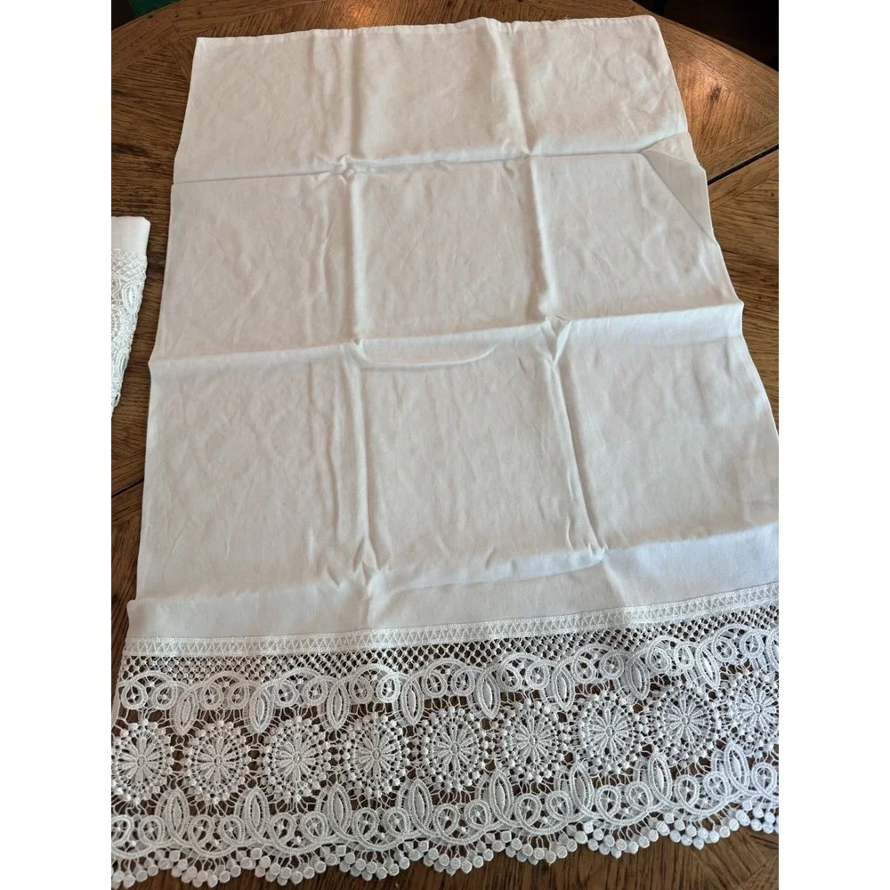 Set of 2 White Cotton Standard Pillowcases Wide Floral Lace Trim Cottage